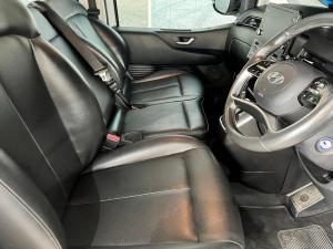 Hyundai Staria 2.2D Executive 9-seater - Image 5
