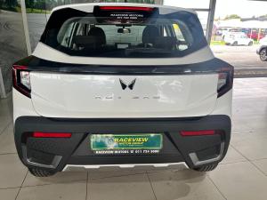 Mahindra XUV 3XO 1.2T MX2 auto - Image 3