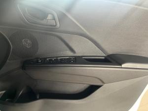 Mahindra XUV 3XO 1.2T MX2 auto - Image 6