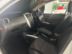 Nissan Almera 1.5 Acenta - Image 10