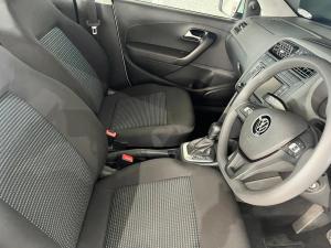 Volkswagen Polo Vivo hatch 1.6 Comfortline auto - Image 5