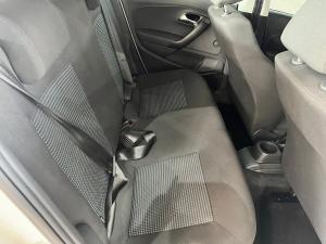 Volkswagen Polo Vivo hatch 1.6 Comfortline auto - Image 6