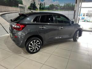 Suzuki Baleno 1.5 GLX auto - Image 2
