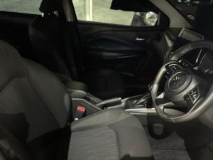 Suzuki Baleno 1.5 GLX auto - Image 5
