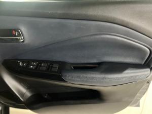 Suzuki Baleno 1.5 GLX auto - Image 6