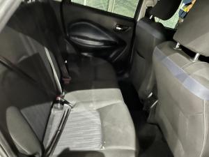 Suzuki Baleno 1.5 GLX auto - Image 8