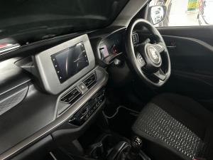 Suzuki Swift 1.2 GL+ manual - Image 11