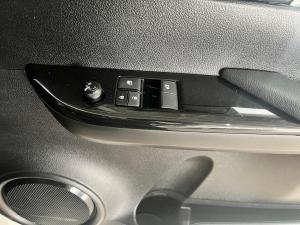 Toyota Hilux 2.0 single cab S (aircon) - Image 6