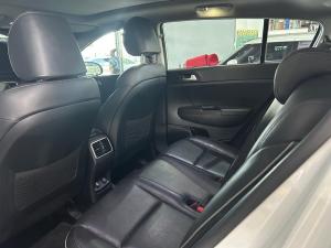 Kia Sportage 2.0CRDi EX - Image 11