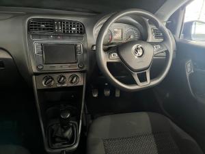 Volkswagen Polo Vivo hatch 1.4 Trendline - Image 9