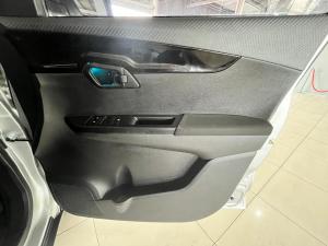 Mahindra KUV100 Nxt 1.2 G80 K8 - Image 6