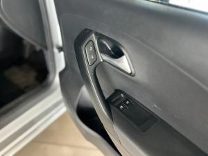 Volkswagen Polo Vivo hatch 1.4 Trendline - Image 6