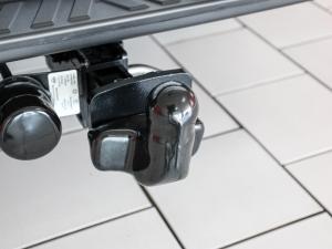 Nissan Navara 2.5DDTi double cab SE Plus auto - Image 22