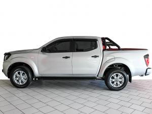 Nissan Navara 2.5DDTi double cab SE Plus auto - Image 4