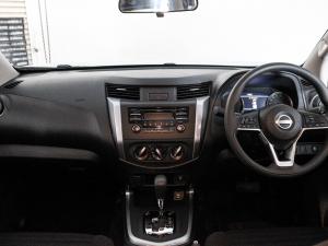 Nissan Navara 2.5DDTi double cab SE Plus auto - Image 19