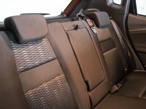 Nissan Magnite 1.0 Visia auto - Image 11