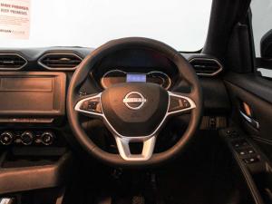 Nissan Magnite 1.0 Visia auto - Image 13