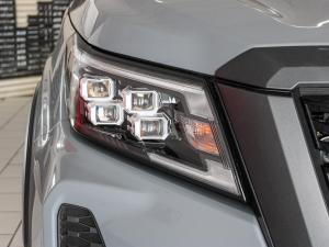 Nissan Navara 2.5DDTi double cab Pro-4X 4x4 - Image 8
