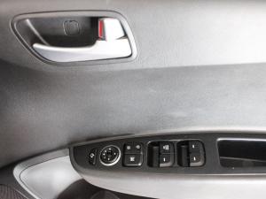 Hyundai Grand i10 1.2 Fluid auto - Image 15