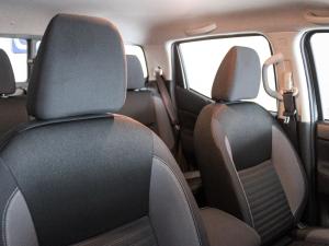 Nissan Navara 2.5DDTi double cab LE - Image 18