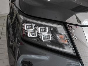 Nissan Navara 2.5DDTi double cab LE - Image 19