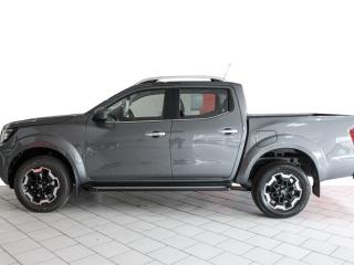 Nissan Navara 2.5DDTi double cab LE