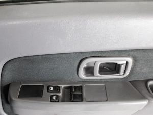Nissan NP300 Hardbody 2.5TDi Hi-rider - Image 13