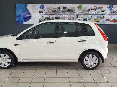 Image Ford Figo 1.4 Ambiente