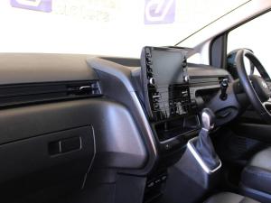 Hyundai Staria 2.2D Executive 9-seater - Image 13