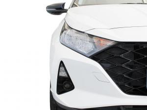 Hyundai i20 1.0T Fluid manual - Image 10