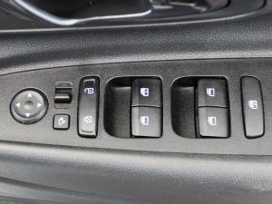Hyundai i20 1.0T Fluid manual - Image 17