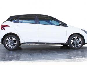 Hyundai i20 1.0T Fluid manual - Image 4
