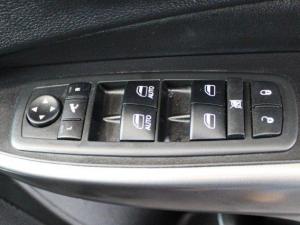 Jeep Cherokee 3.2 Overland 4x4 - Image 11