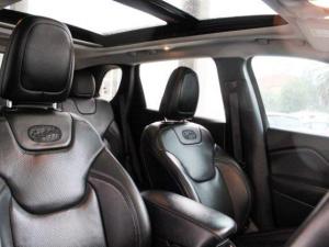 Jeep Cherokee 3.2 Overland 4x4 - Image 12