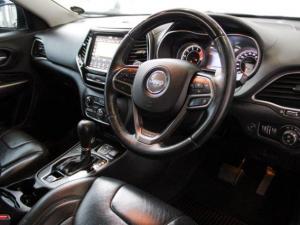 Jeep Cherokee 3.2 Overland 4x4 - Image 13