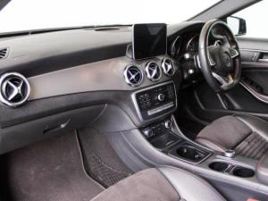Mercedes-Benz GLA GLA200 auto - Image 16