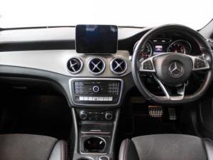 Mercedes-Benz GLA GLA200 auto - Image 17