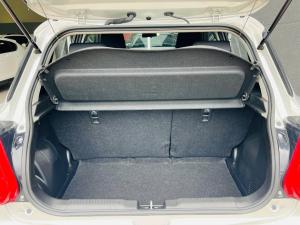 Suzuki Swift 1.2 GL manual - Image 8