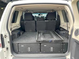 Mitsubishi Pajero 5-door 3.2DI-D GLS - Image 17