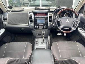 Mitsubishi Pajero 5-door 3.2DI-D GLS - Image 23