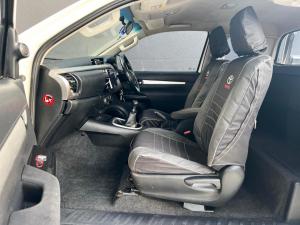 Toyota Hilux 2.8GD-6 Xtra cab 4x4 Raider - Image 8