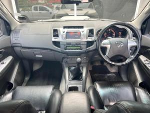 Toyota Hilux 3.0D-4D double cab Raider Dakar edition - Image 11