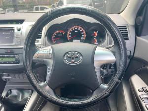 Toyota Hilux 3.0D-4D double cab Raider Dakar edition - Image 14