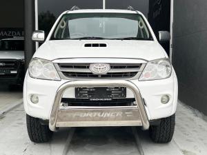 Toyota Fortuner 3.0D-4D 4x4 - Image 2