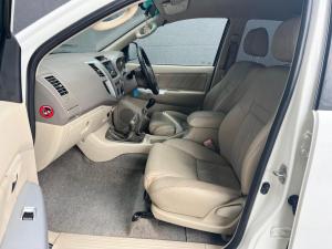 Toyota Fortuner 3.0D-4D 4x4 - Image 8