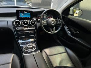 Mercedes-Benz C-Class C180 - Image 11