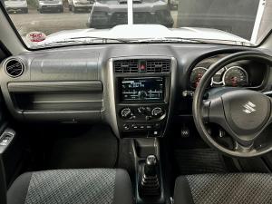 Suzuki Jimny 1.3 - Image 14