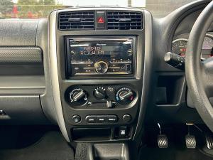 Suzuki Jimny 1.3 - Image 15
