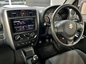 Suzuki Jimny 1.3 - Image 16