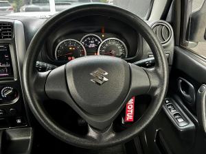Suzuki Jimny 1.3 - Image 17